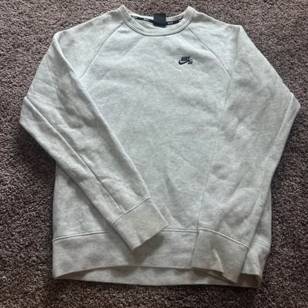 Nike SB Grey Crewneck Sweatshirt Size S
